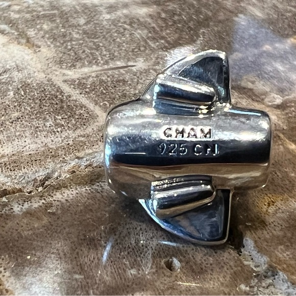 New Authentic Chamilia-Ready to take off charm airplane 925 Silver Travel bead - Picture 5 of 6